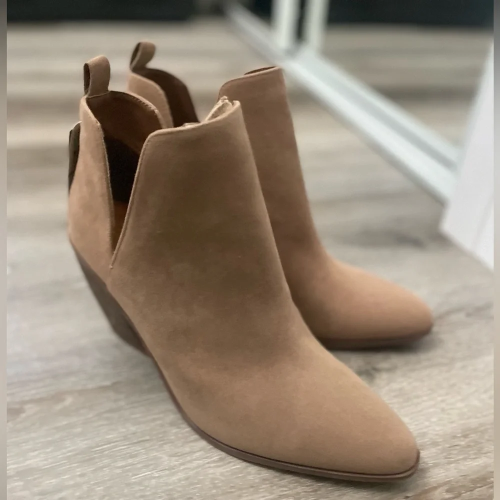 Booties - Picture 5 of 7